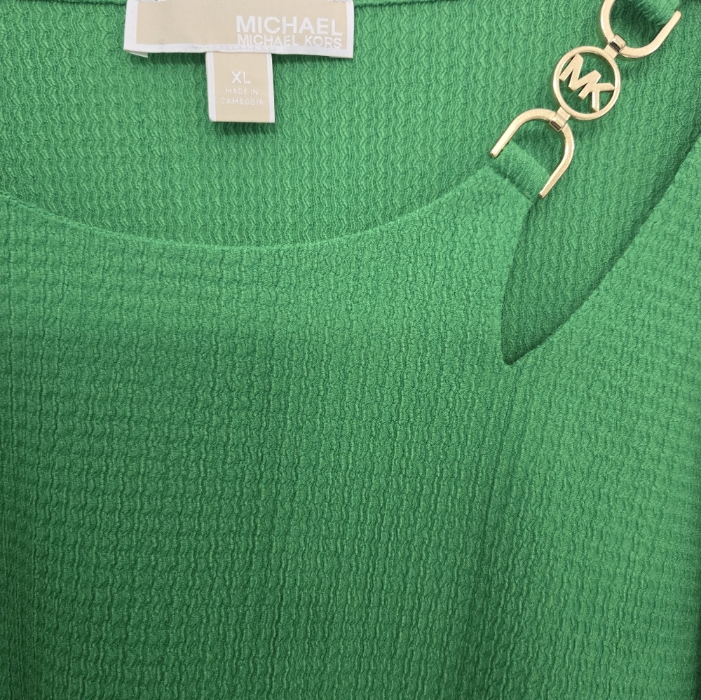 Michael Kors Green Top with Gold Detail - Picture 2 of 3
